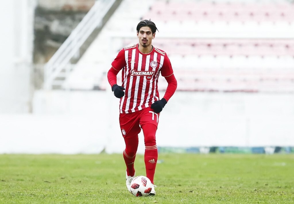 Ολυμπιακός: Περήφανη πώληση του Νικολάου στην Έμπολι (photos)