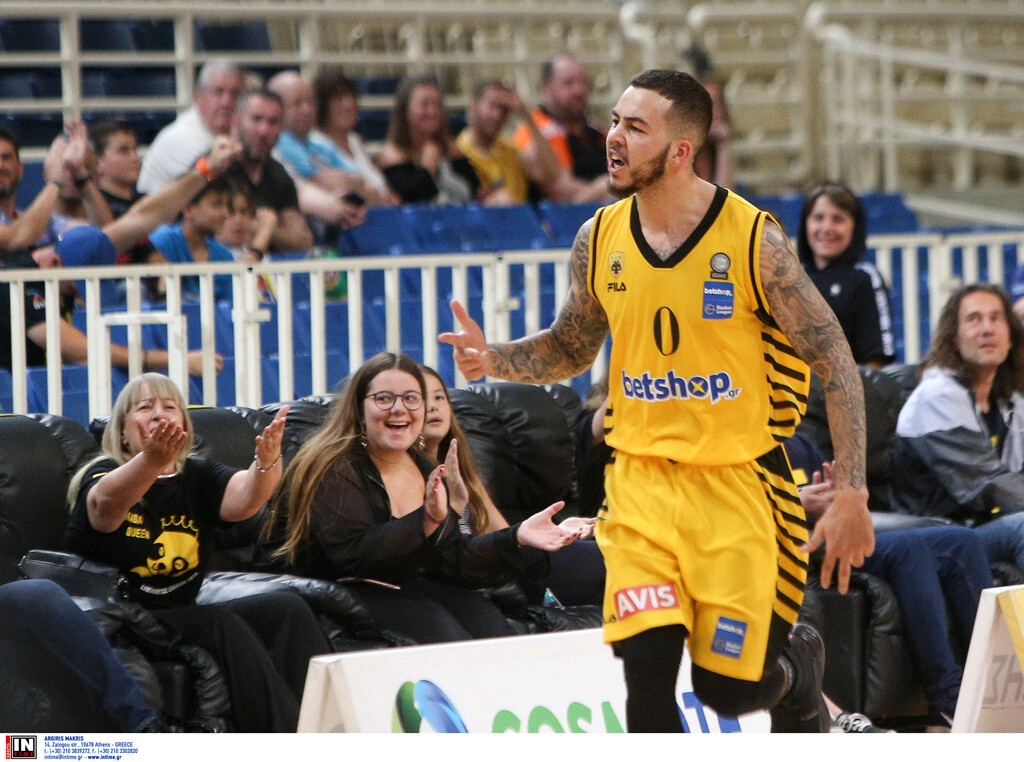 New... York, «μεταμορφωμένη» ΑΕΚ! (video+photos)