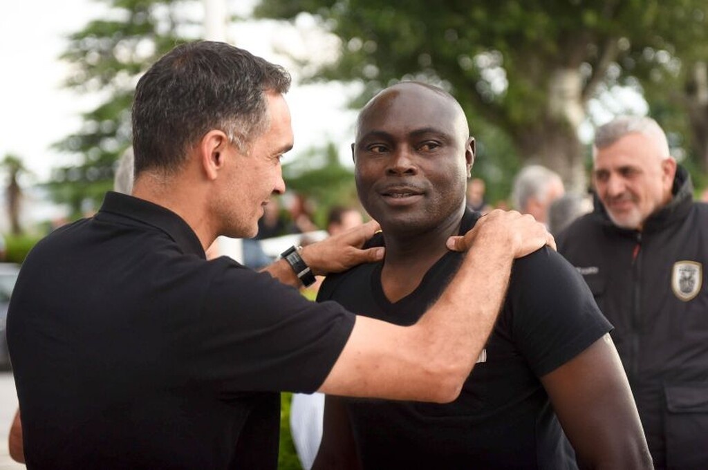 Γιώργος Ξενίδης: «Ράγισαν καρδιές» στην κηδεία (photos)