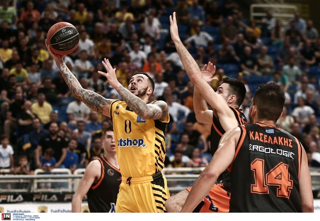 New... York, «μεταμορφωμένη» ΑΕΚ! (video+photos)