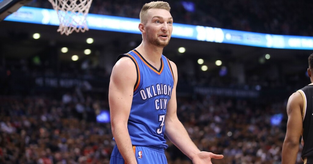 Άσος του ΝΒΑ χαλαρώνει στη Μύκονο (video+photos)