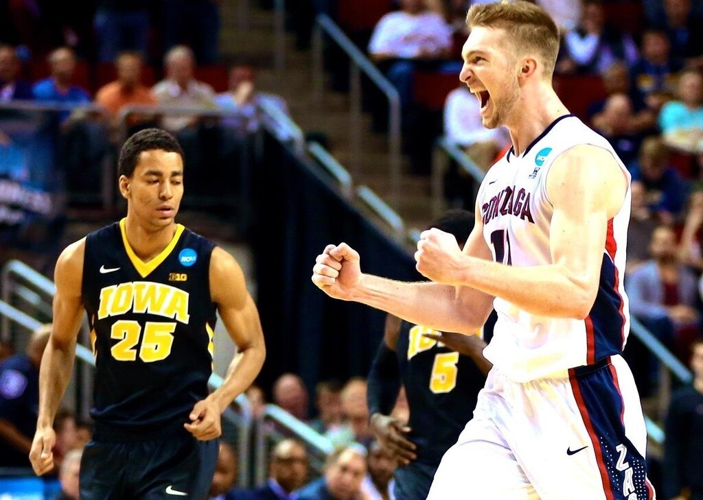 Άσος του ΝΒΑ χαλαρώνει στη Μύκονο (video+photos)