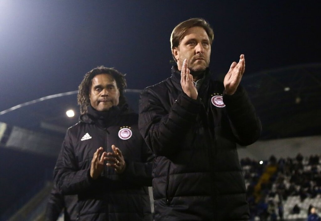 Πάντως ο Ολυμπιακός θέλει να κλείσει το συντομότερο το θέμα του στόπερ, προκειμένου ο Μαρτίνς να έχει όλους τους παίκτες στην προετοιμασία του.