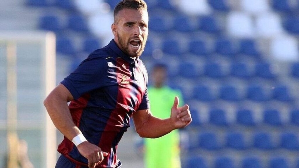 Μάλιστα, Καρντόσο και Παουλίνιο έχουν έρθει ήδη σε επαφή, προκειμένου ο τελευταίος να έρθει άμεσα στην Ελλάδα για τις υπογραφές.