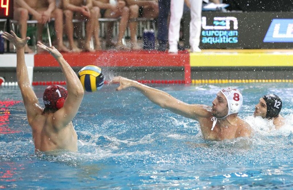 Πρόκριση στους «4» της Ευρώπης για τον Ολυμπιακό (photos)