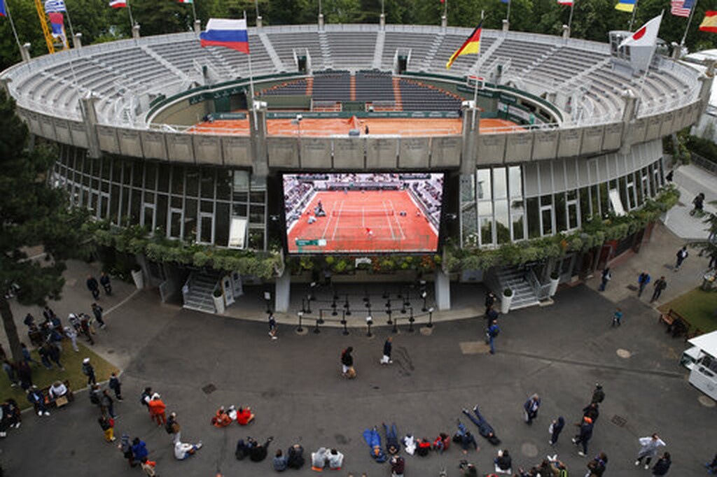 Ρολάν Γκαρός: Η βροχή νίκησε Τζόκοβιτς και Τιμ (photos)