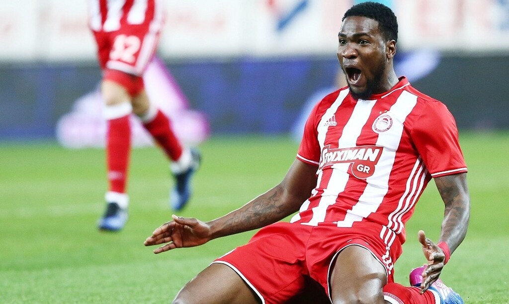 Στο πλαίσιο αυτό βρίσκεται και η πρόταση για τον Μπράουν Ιντέγε.