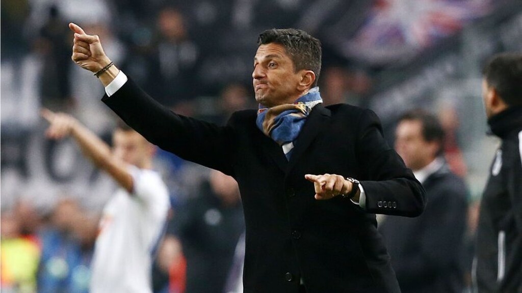 Ο Ραζβάν Λουτσέσκου αποτελεί τον «στρατηγό» του ΠΑΟΚ, έχοντας ως πιστούς στρατιώτες του, τους ποδοσφαιριστές του.