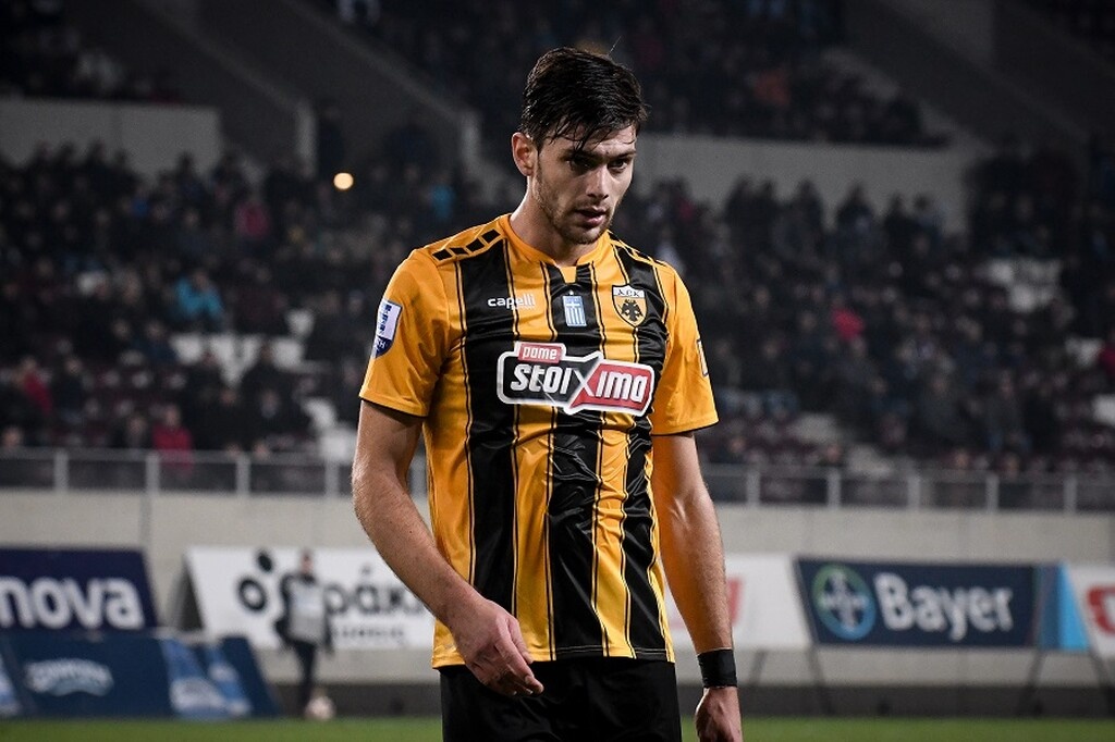 Η ΑΕΚ βέβαια είναι απίθανο να πληρώσει τη ρήτρα 6 εκατ. στην Τορίνο, ωστόσο θα αναζητηθεί μια φόρμουλα προκειμένου ο Μπογέ να παραμείνει στην Αθήνα για λογαριασμό της Ένωσης.