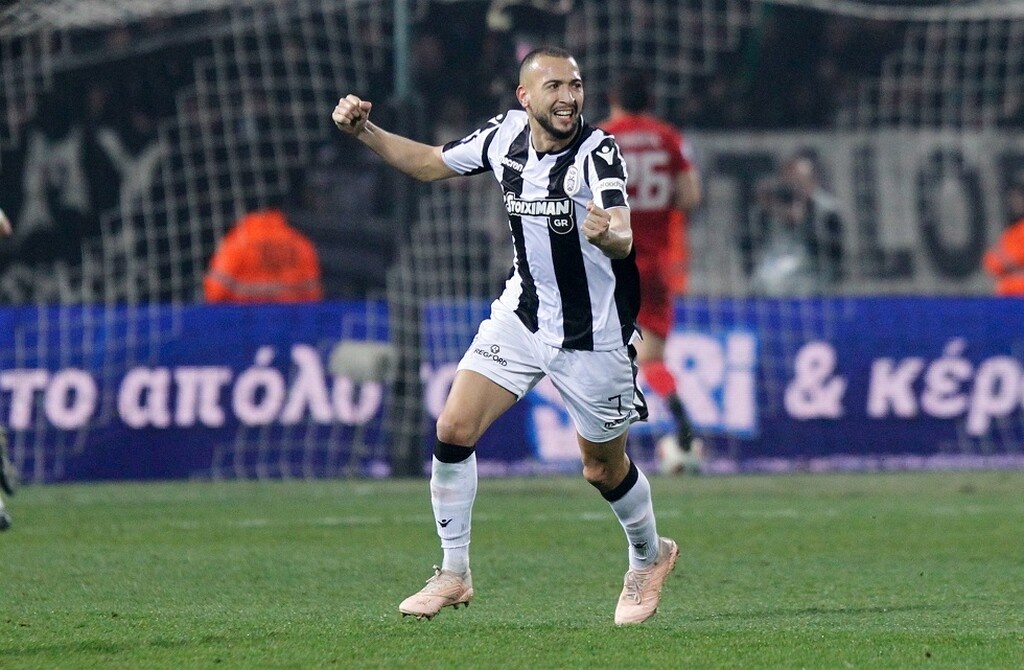 Ο ίδιος ο Ελ Καντουρί βέβαια έχει ως προτεραιότητα την επιστροφή του στο ιταλικό πρωτάθλημα, όμως το δέλεαρ της συμμετοχής στους ομίλους του Champions League, είναι ικανό να αλλάξουν τα «θέλω» του Μαροκινού μεσοεπιθετικού.