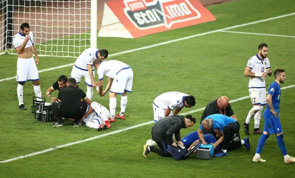 Ελλάδα – Αρμενία: Σφοδρή σύγκρουση και… ματωμένο κεφάλι για Σιόβα (photos+videos)