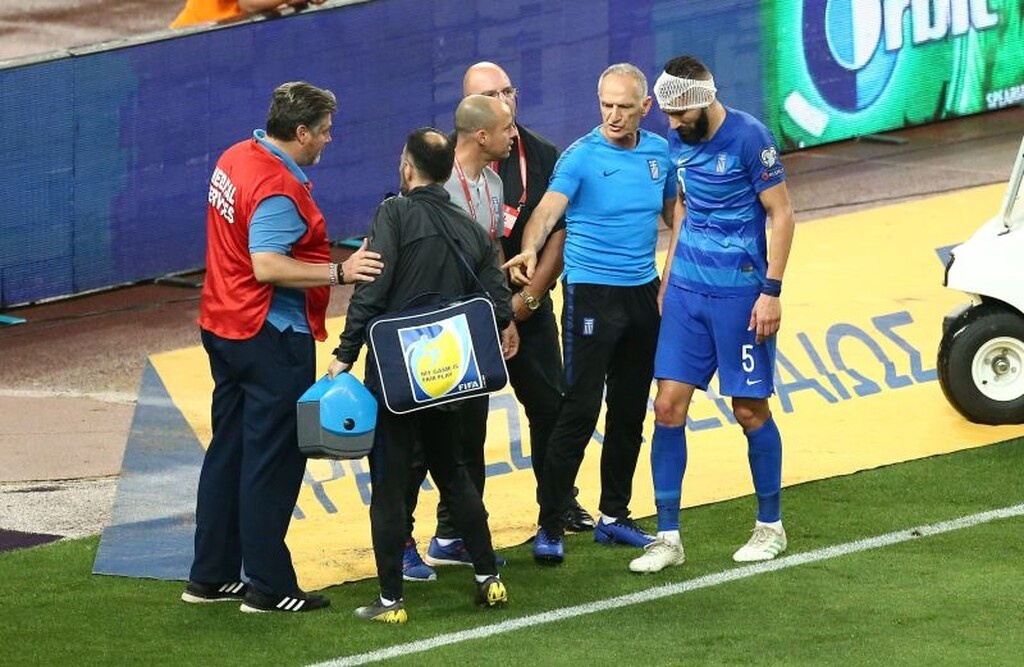 Ελλάδα – Αρμενία: Σφοδρή σύγκρουση και… ματωμένο κεφάλι για Σιόβα (photos+videos)