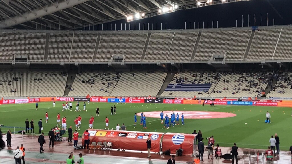 Ελλάδα-Αρμενία: Άδειο το ΟΑΚΑ λόγω βροχής (photos)