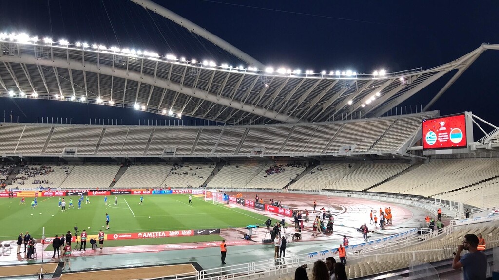 Ελλάδα-Αρμενία: Άδειο το ΟΑΚΑ λόγω βροχής (photos)