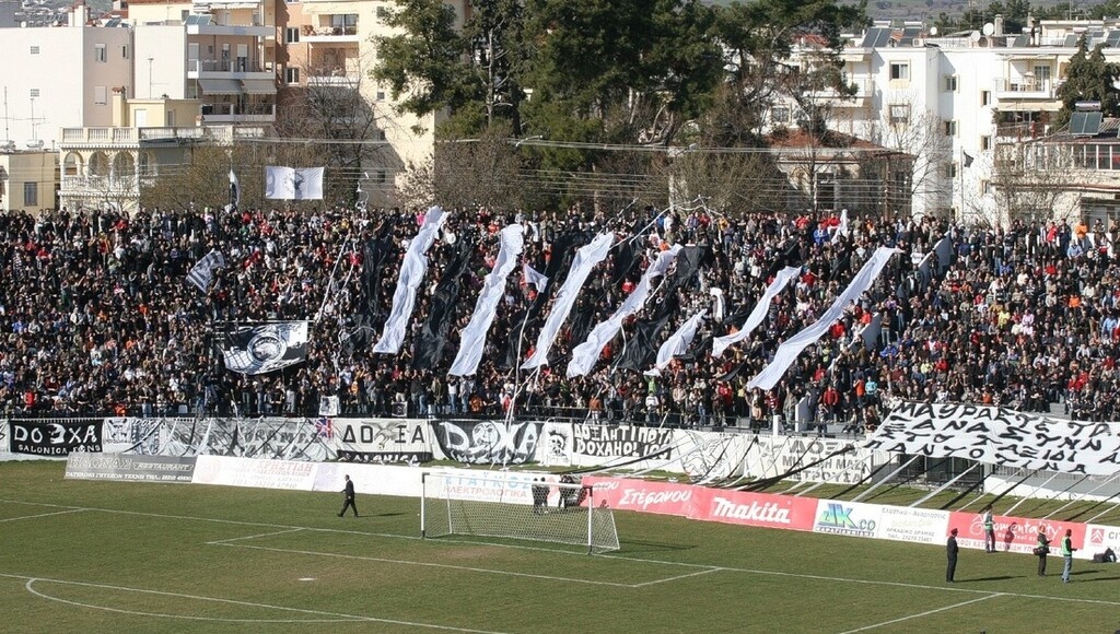 Οι Δραμινοί πάντως διέψευσαν τα σενάρια λέγοντας πως «δεν υφίσταται τέτοιο θέμα και οι συγκεκριμένες ιστορίες είναι για λαϊκή κατανάλωση» και ότι οι «συζητήσεις για τη μεταβίβαση του πακέτου των μετοχών της ΠΑΕ, σε όμιλο επιχειρηματιών είναι σε εξέλιξη».