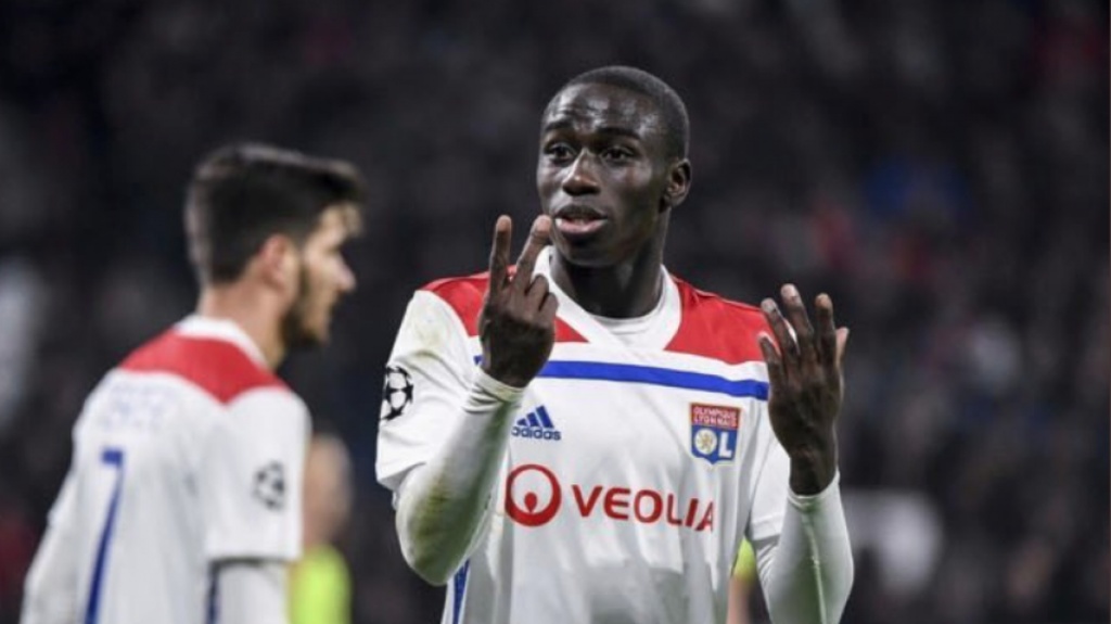 Ο πολιτογραφημένος Γάλλος, προορίζεται για αντικαταστάτης του Μαρσέλο και κόστισε όπως λένε οι Ισπανοί, 48 εκατ. ευρώ.