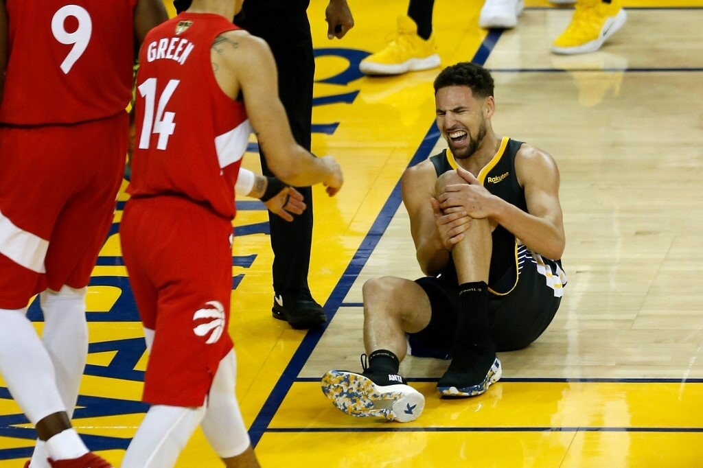 NBA: Σοκ στους Γουόριορς με Τόμπσον!