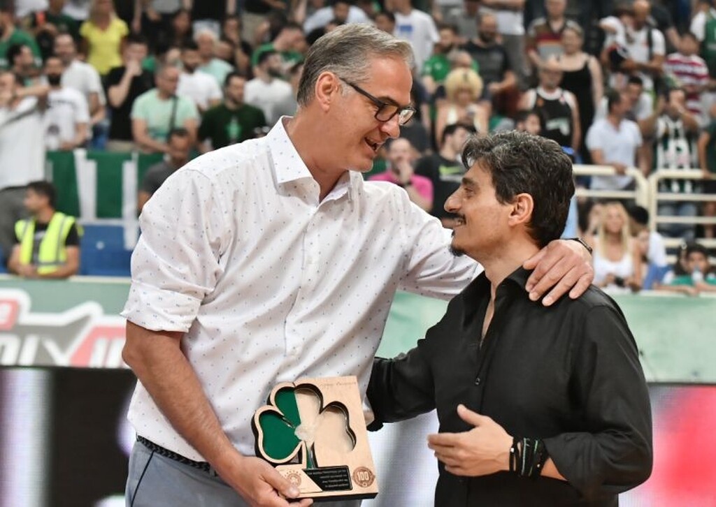 Βράβευσε τον Αργύρη Παπαπέτρου ο Δημήτρης Γιαννακόπουλος (video+photos)