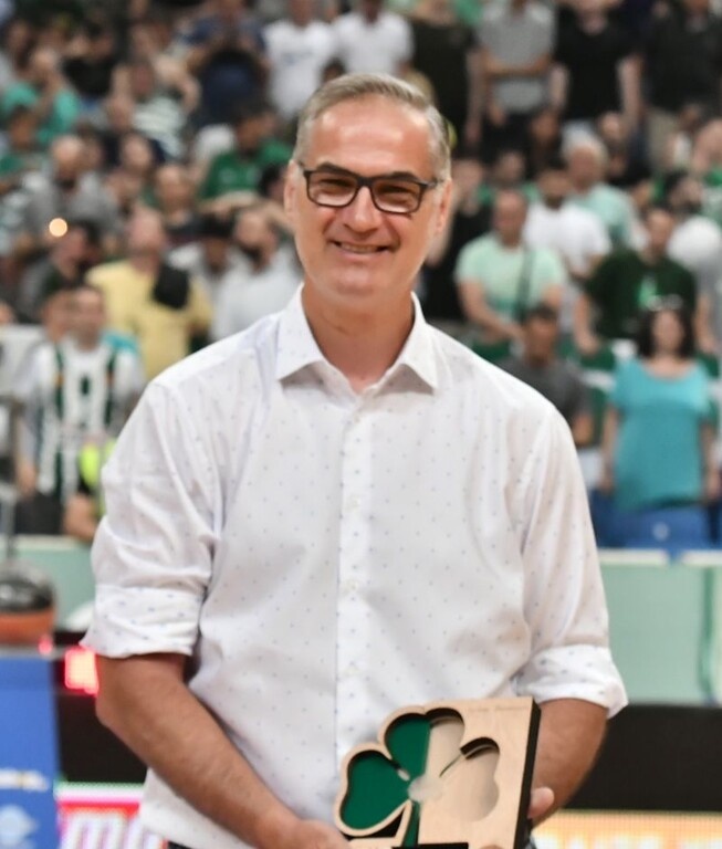 Βράβευσε τον Αργύρη Παπαπέτρου ο Δημήτρης Γιαννακόπουλος (video+photos)