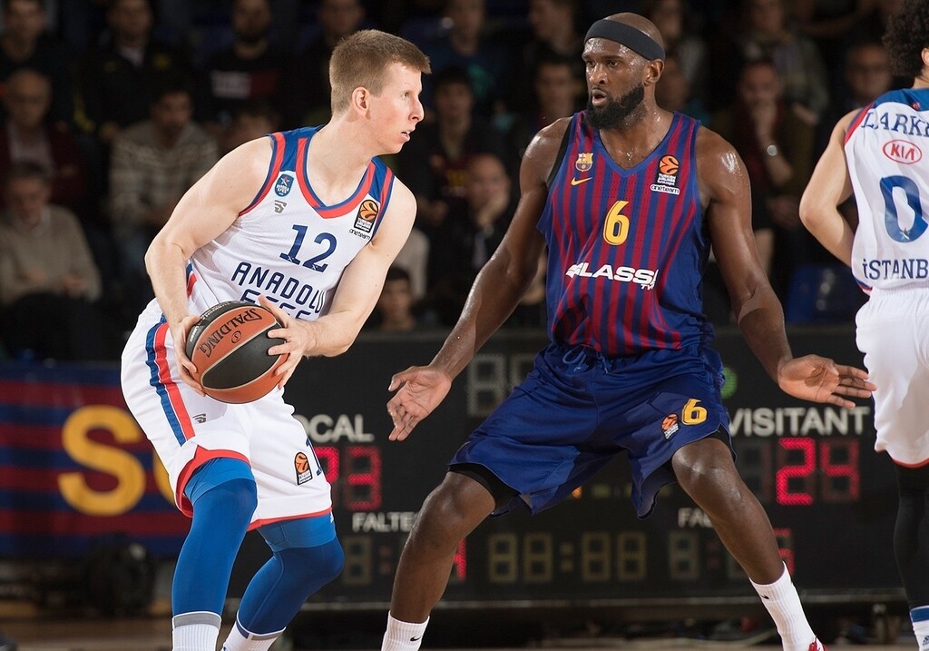 Ο λόγος φυσικά για τον Μπροκ Μότουμ, ο οποίος είχε πρόταση κι από τη Μάλαγα αλλά επέλεξε τις «νυχτερίδες» και τη Euroleague.