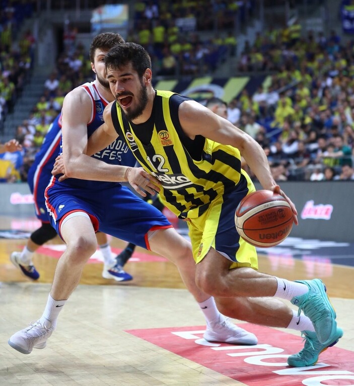 Φενέρμπαχτσε-Αναντολού Εφές 82-73: Το ξέσπασμα έφερε την ισοφάριση (photos)
