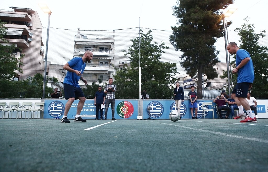 Προσπάθησαν, αλλά για ένα δευτερόλεπτο δεν έσπασαν το ρεκόρ Guinness οι Legends 2004 (photos+videos)