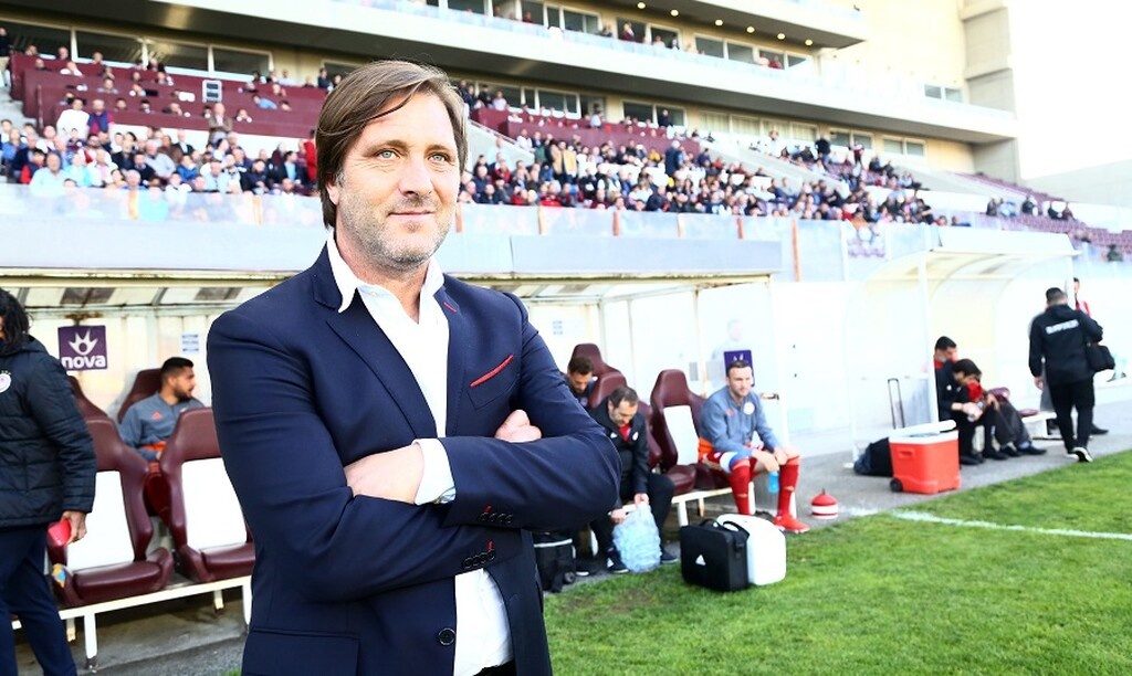 Αυτό το γεγονός, θέλει να αλλάξει φέτος ο Πέδρο Μαρτίνς που επιθυμεί την απόκτηση ενός στόπερ-ηγέτη για την άμυνα του Ολυμπιακού.