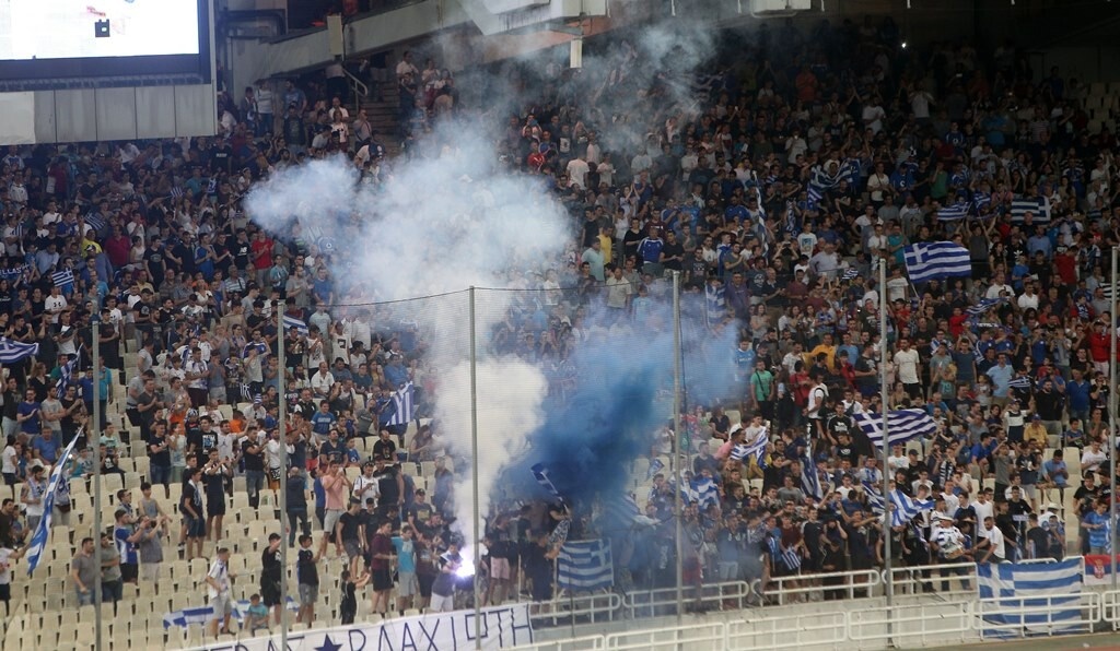 Στο στόχαστρο της UEFA η Ελλάδα για το ματς με την Ιταλία (photos)