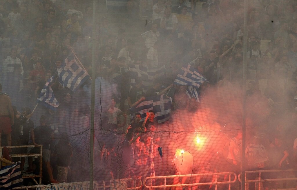 Στο στόχαστρο της UEFA η Ελλάδα για το ματς με την Ιταλία (photos)