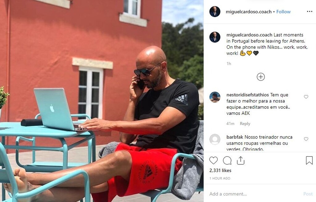 Και έγραψε: «Τελευταίες στιγμές στην Πορτογαλία, πριν να επιστρέψω στην Αθήνα. Στο τηλέφωνο με τον Νίκο (Λυμπερόπουλο). Δουλειά, δουλειά, δουλειά»!