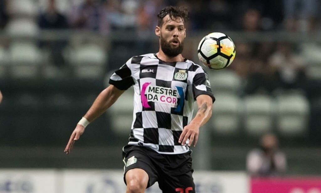 Πρόκειται για τον Νταβίντ Σιμάο που έκανε γεμάτη σεζόν με 29 συμμετοχές την περασμένη χρονιά.