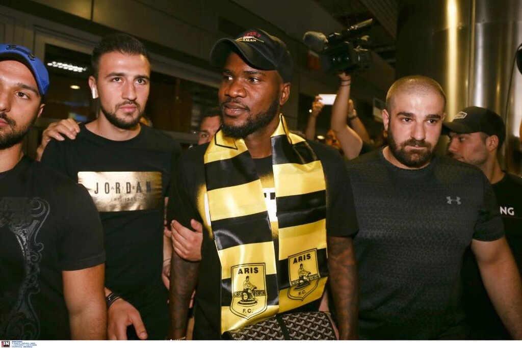 Πανικός για Ιντέγε: Ήρθε για τον Άρη και αποθεώθηκε!