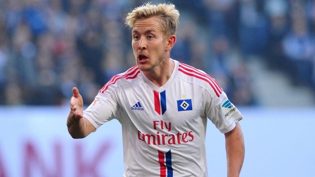 Ο 28χρονος μέσος έχει αγωνιστεί τόσο στα γήπεδα της Γερμανίας, όσο και της Αγγλίας