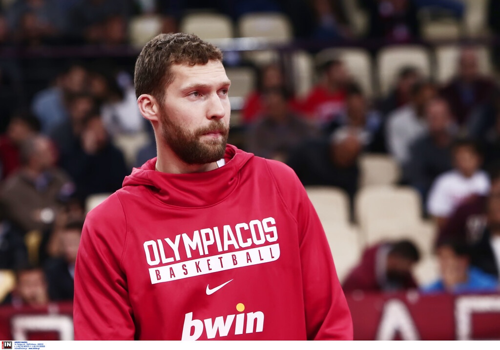 Ο Γιάνις Στρέλνιεκς αποχαιρέτησε τον Ολυμπιακό μετά από δύο χρόνια
