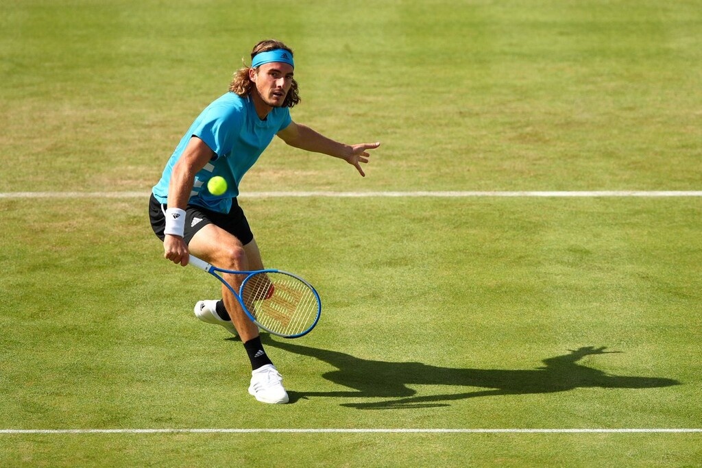 Στέφανος Τσιτσιπάς: Ανατροπή και πρόκριση στους «8» του Fever Tree Championships! (video+photos)