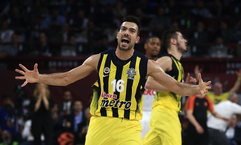 Η αναμονή της απόφασης του Σλούκα έφτασε στο τέλος της, με τον 29χρονο γκαρντ να καταλήγει…