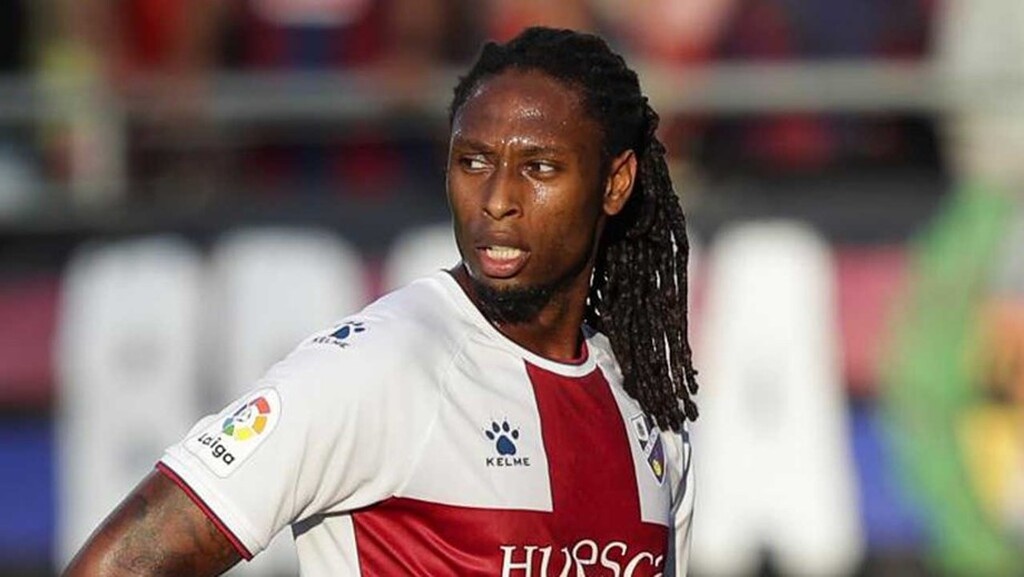 Παράλληλα με την υπόθεση Σεμέδο, στον Ολυμπιακό δουλεύουν ακόμα μια περίπτωση ποδοσφαιριστή, η οποία βρίσκεται κοντά στην ολοκλήρωσή της.