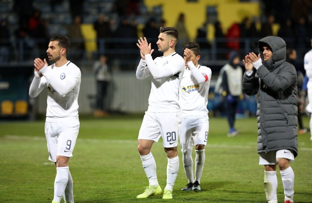 Γι’ αυτό οι άνθρωποι της ομάδας του Περιστερίου είναι έτοιμοι να φέρουν στον Ατρόμητο παίκτες που θα κάνουν άμεσα τη διαφορά. Και ένας απ’ αυτούς βρίσκεται κοντά.