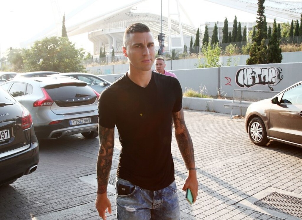 Ο Βράνιες επιστρέφει μετά από έναν χρόνο στην αγαπημένη του ΑΕΚ και ετοιμάζεται για το restart στην καριέρα του και στη σχέση του με την Ένωση.