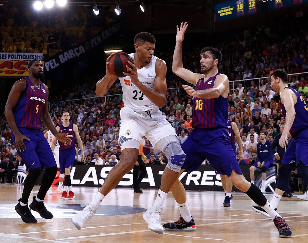 Ξανά στην κορυφή η Ρεάλ Μαδρίτης (videos+photos)