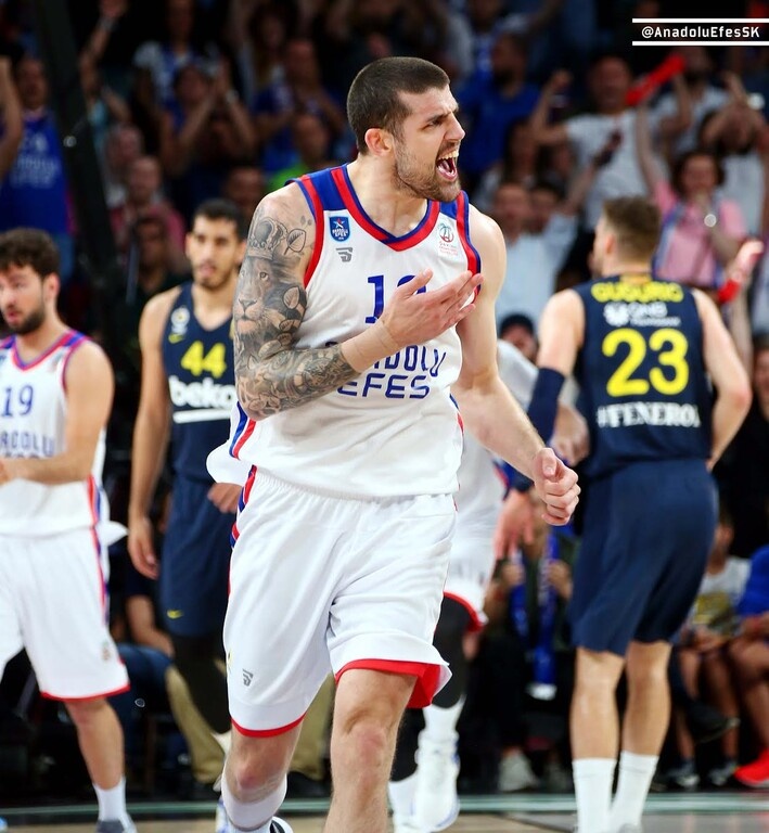 Αναντολού Εφές-Φενέρμπαχτσε 89-74: Επιστροφή στο «θρόνο» με «εξωγήινο» Λάρκιν (videos+photos)