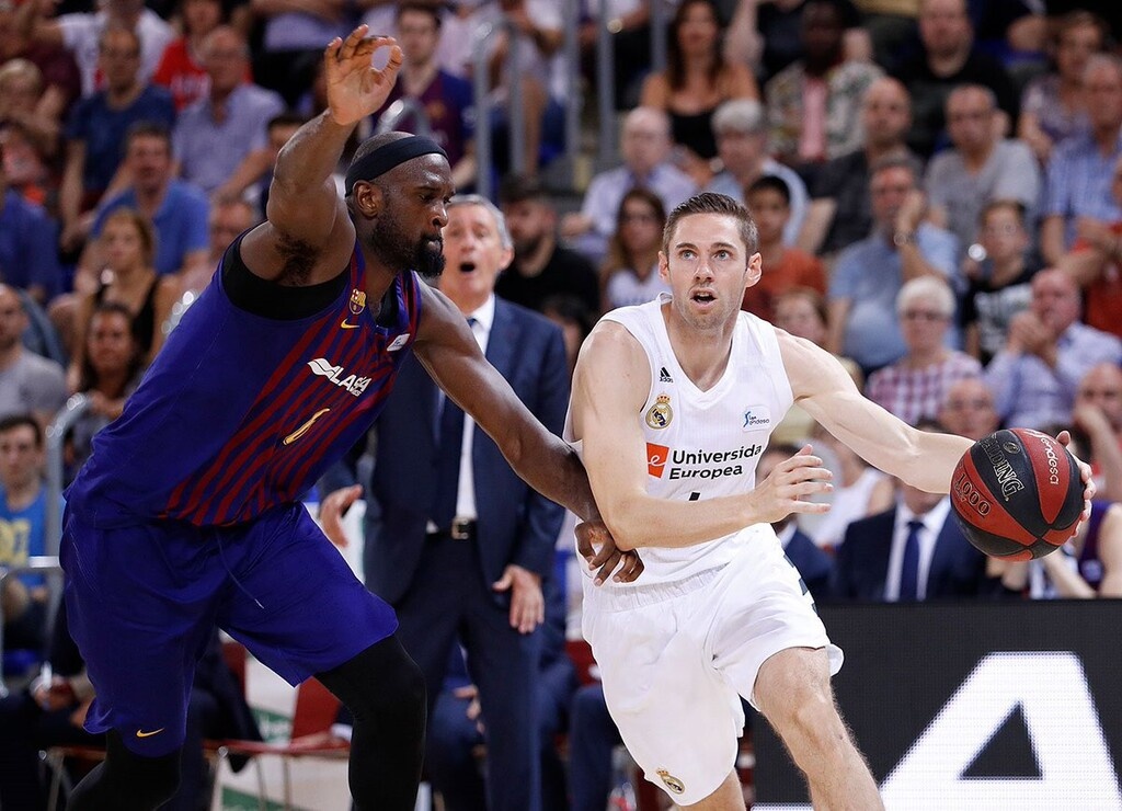 Ξανά στην κορυφή η Ρεάλ Μαδρίτης (videos+photos)