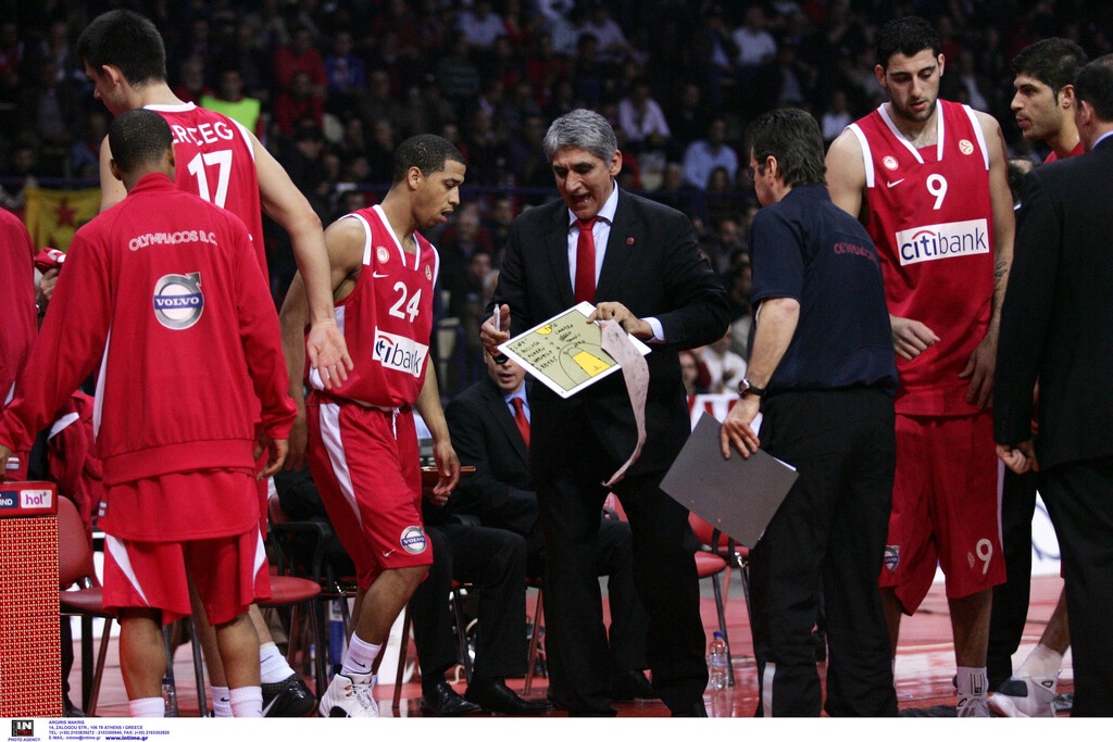 Ο Αμερικανός γκαρντ φόρεσε τη φανέλα των «ερυθρόλευκων» για ένα μικρό διάστημα το 2009