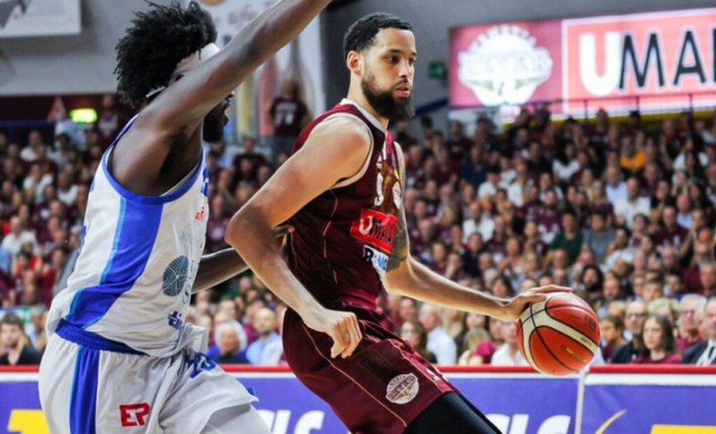 Βενέτσια-Σάσαρι 87-61: «Πάρτι» από Μπράμος και Χέινς και κούπα δυο χρόνια μετά