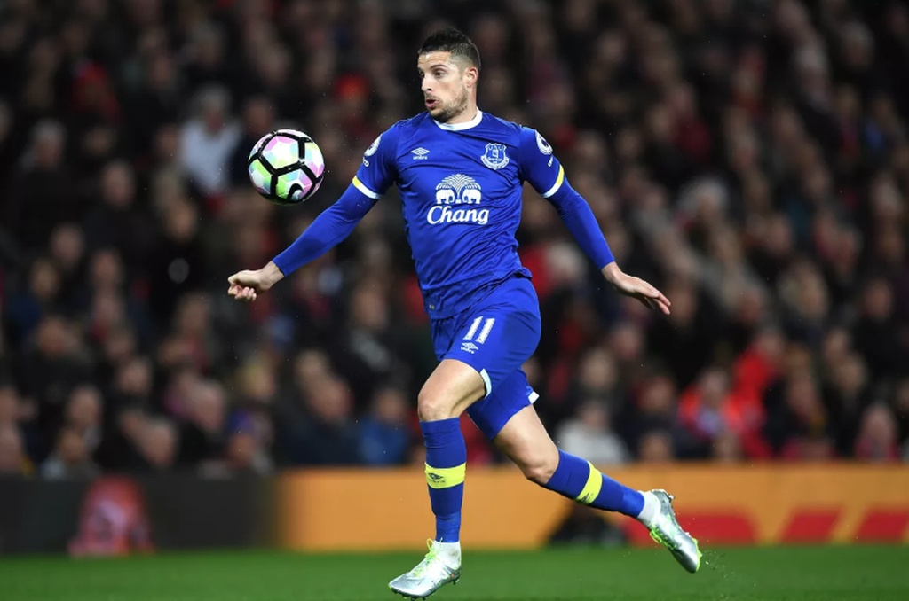 Άντερλεχτ, Σταντάρ Λιέγης και Αντβέρπ είναι οι τρεις ομάδες που τον διεκδικούν και μένει να δούμε που θα καταλήξει.