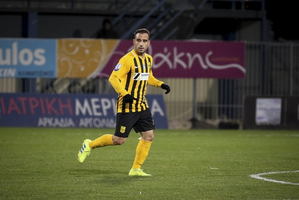 Τέλος πάντα ψηλά στα «θέλω» του Σάββα Παντελίδη βρίσκεται ο Γιάννης Φετφατζίδης, που αποτελεί εναλλακτική λύση σε περίπτωση που κάποιος εκ των Γκαρσία-Μαντσίνι δεν αποκτηθεί.