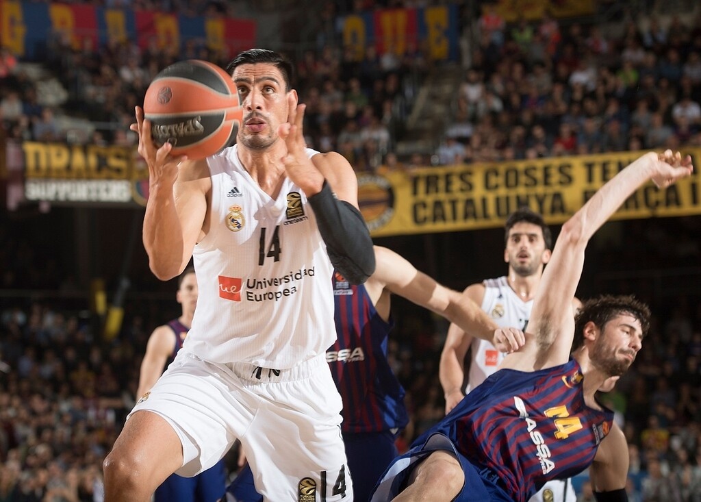 Θέλει NBA ο Αγιόν (video+photos)