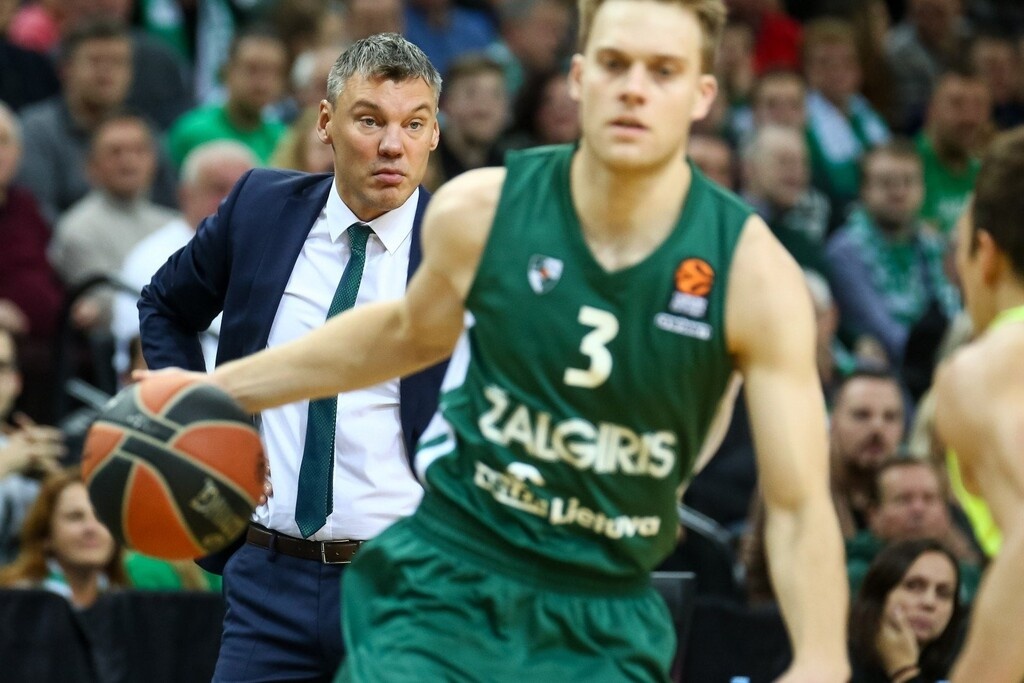 Πήρε Ουόλτερς η Μακάμπι! (photos+video)