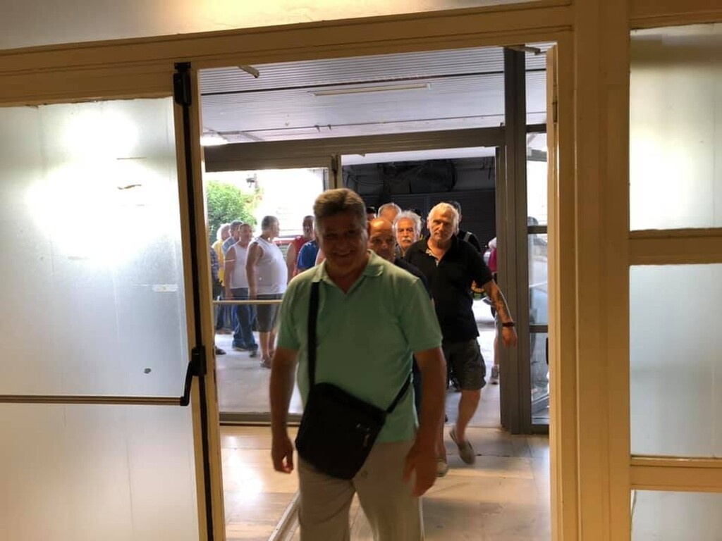 ΑΕΚ: Ουρά για ανανέωση των διαρκείας (photos)