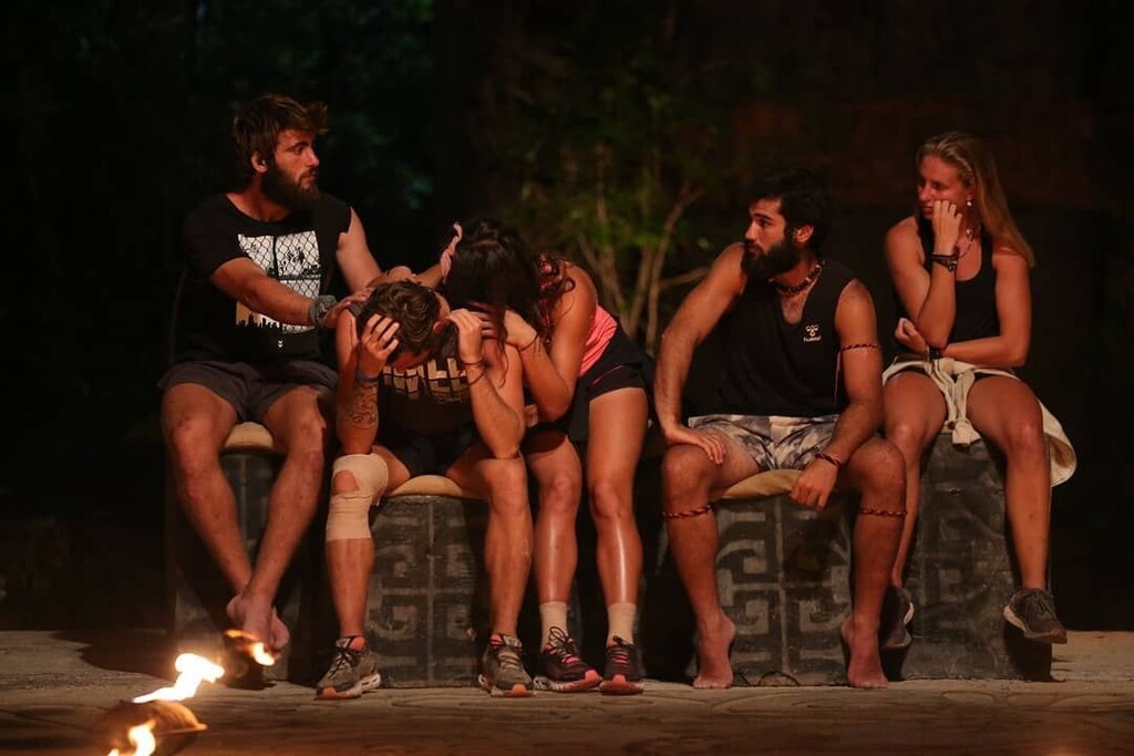 Η διαρροή αναφέρει πως νικήτρια είναι η μαύρη ομάδα!